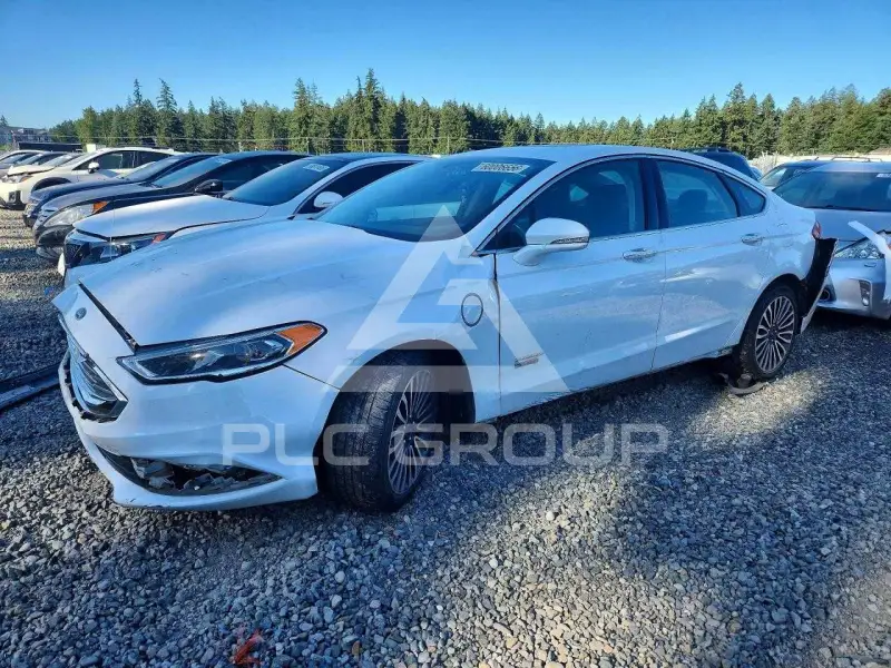 2017 Ford FUSION фото