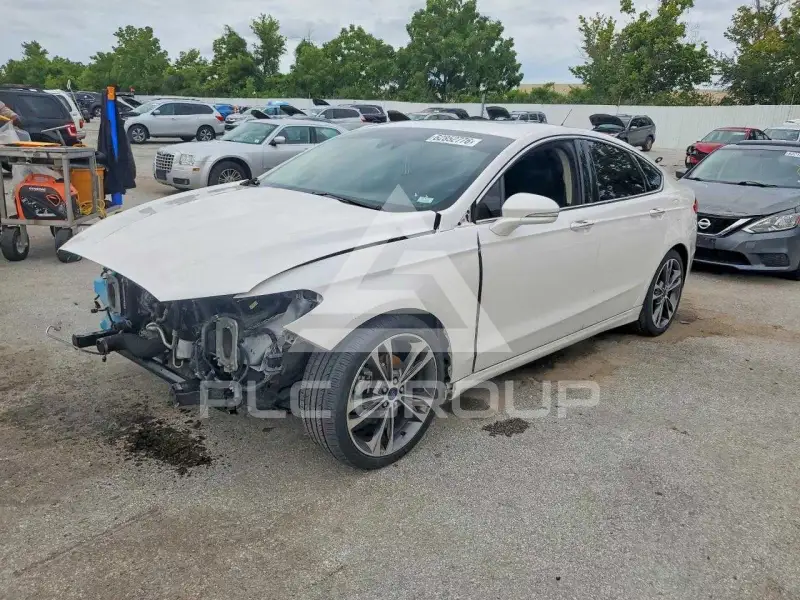 2017 Ford FUSION photo