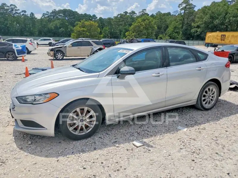 2017 Ford FUSION фото