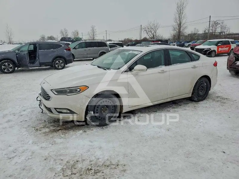 2017 Ford FUSION фото