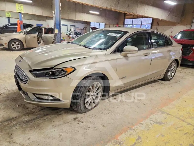 2017 Ford FUSION фото