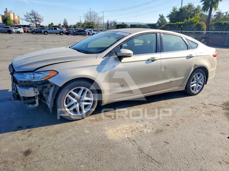 2017 Ford FUSION фото