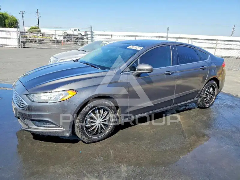 2017 Ford FUSION фото