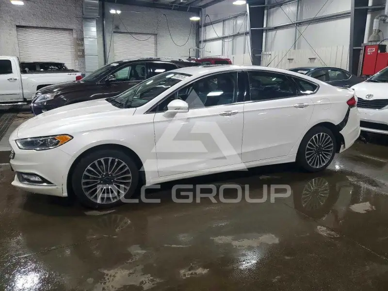 2017 Ford FUSION photo