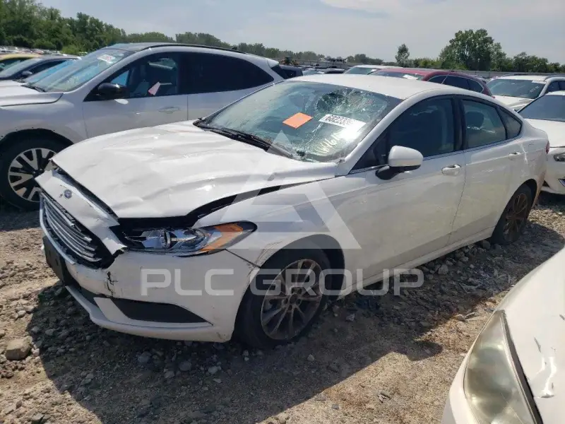 2017 Ford FUSION photo