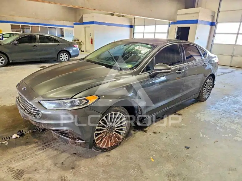 2017 Ford FUSION фото
