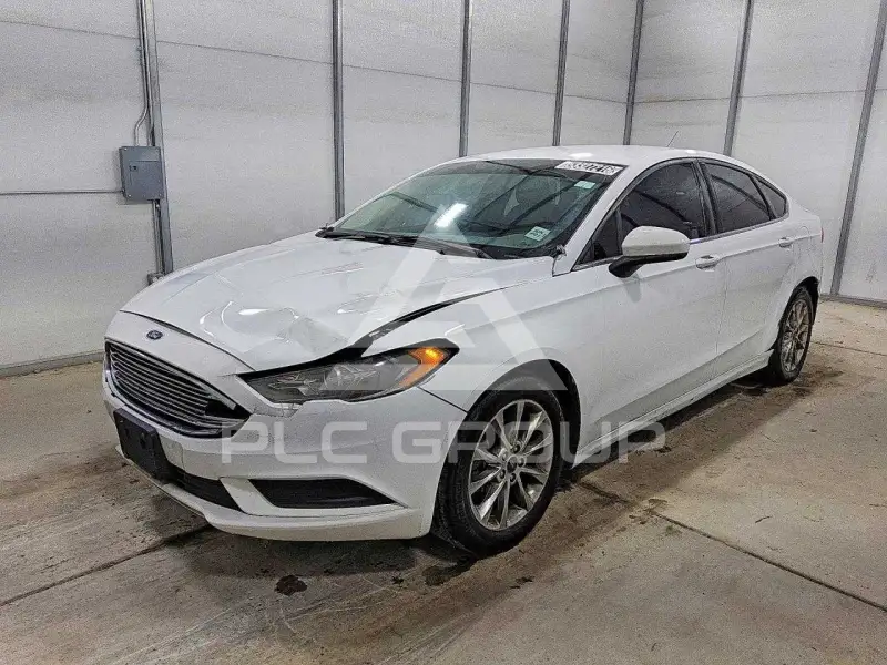 2017 Ford FUSION фото
