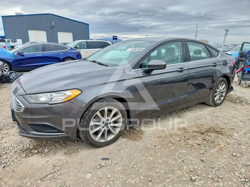 2017 Ford FUSION photo