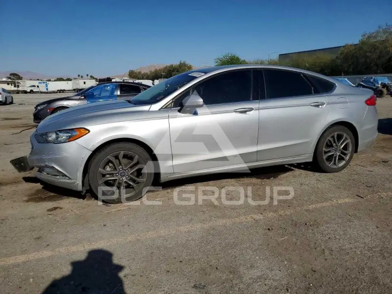 2017 Ford FUSION photo
