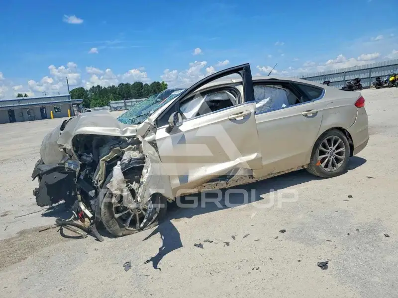 2017 Ford FUSION photo