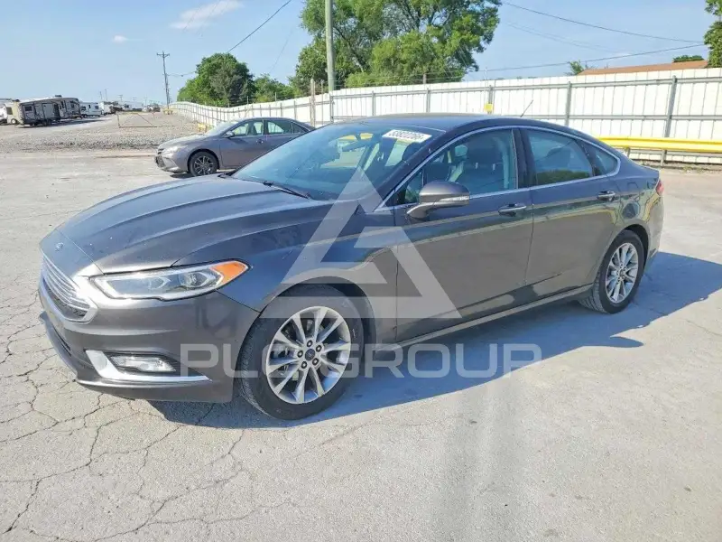 2017 Ford FUSION фото