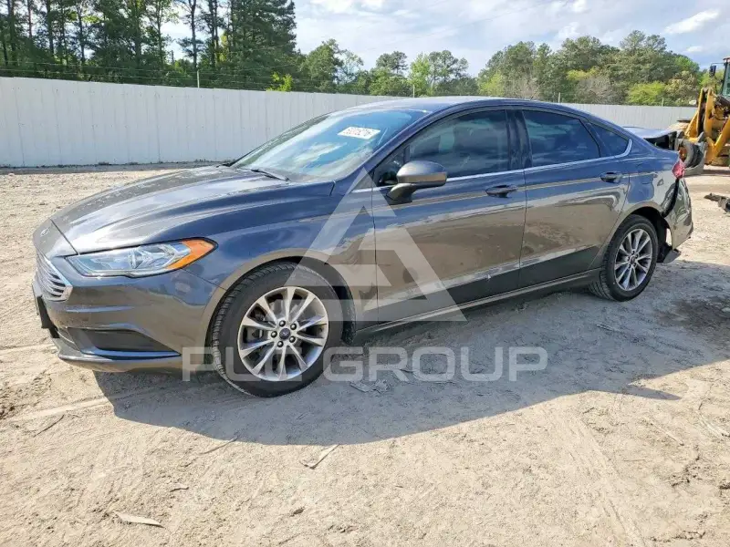 2017 Ford FUSION фото