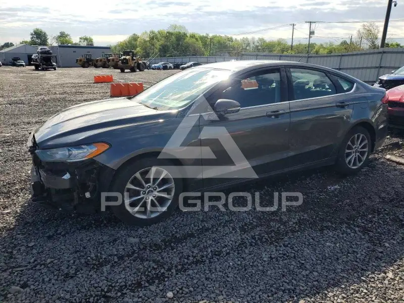 2017 Ford FUSION фото