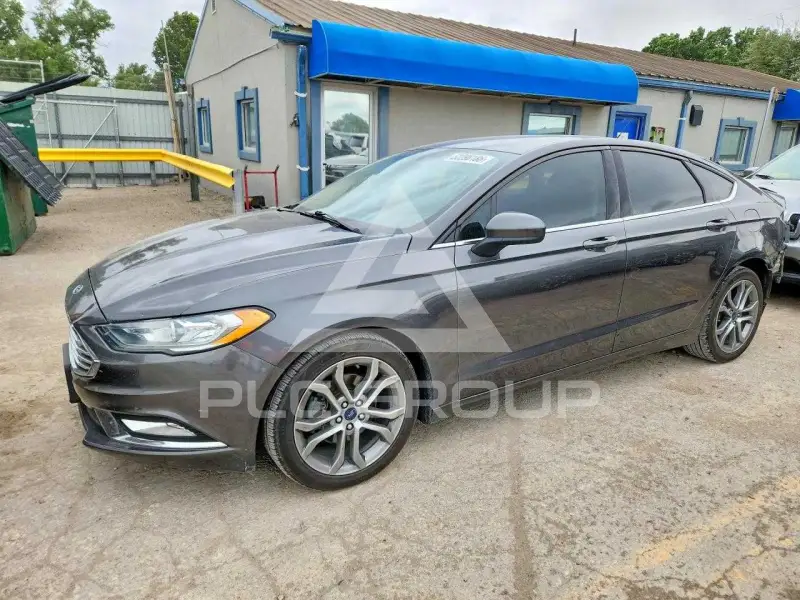 2017 Ford FUSION photo