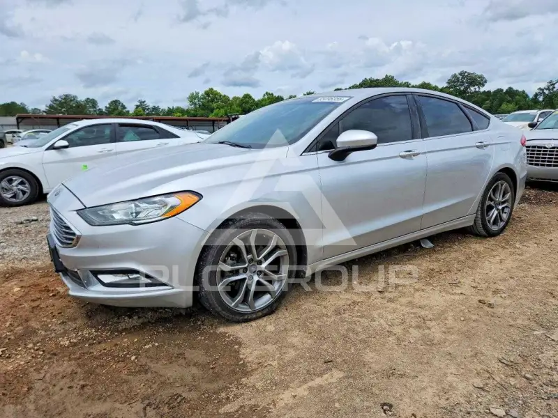 2017 Ford FUSION photo