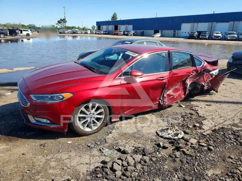 2017 Ford FUSION фото