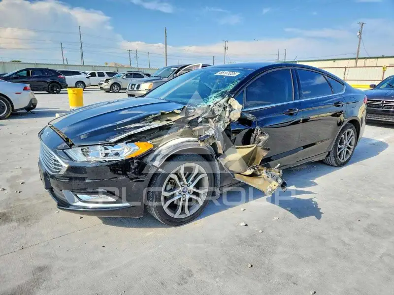 2017 Ford FUSION photo