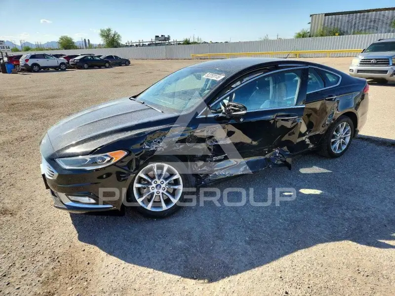 2017 Ford FUSION photo