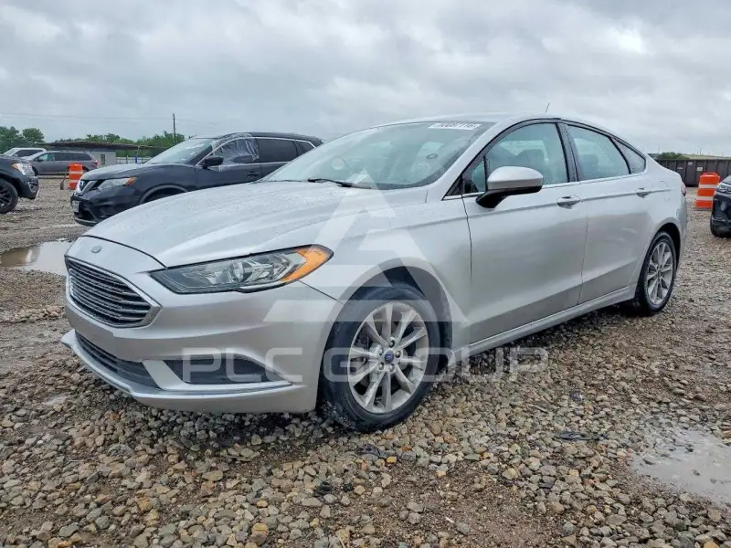 2017 Ford FUSION photo