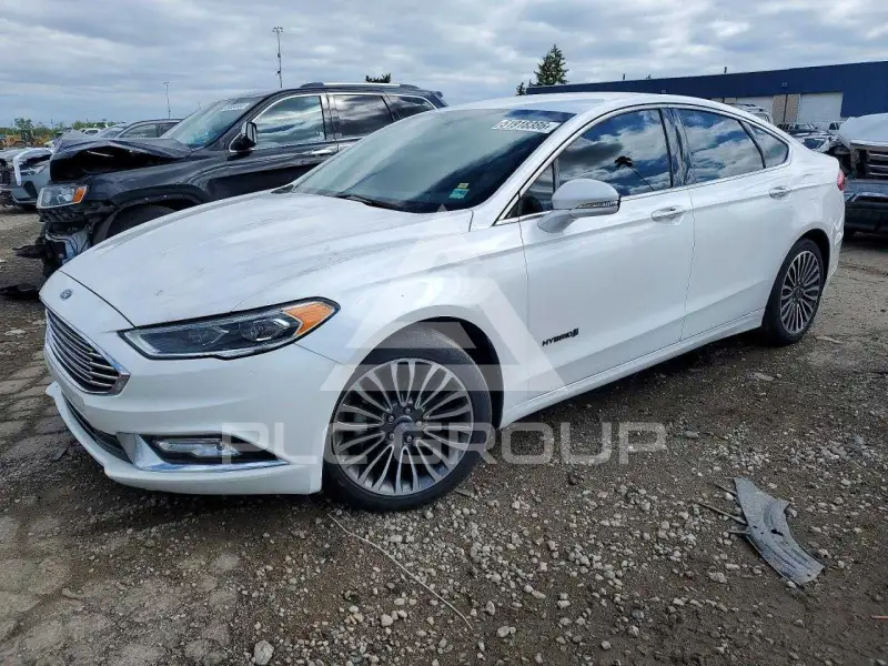 2017 Ford FUSION фото