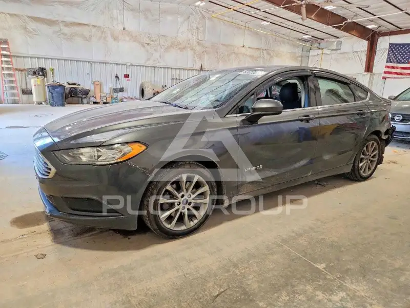 2017 Ford FUSION фото