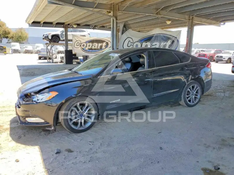 2017 Ford FUSION фото