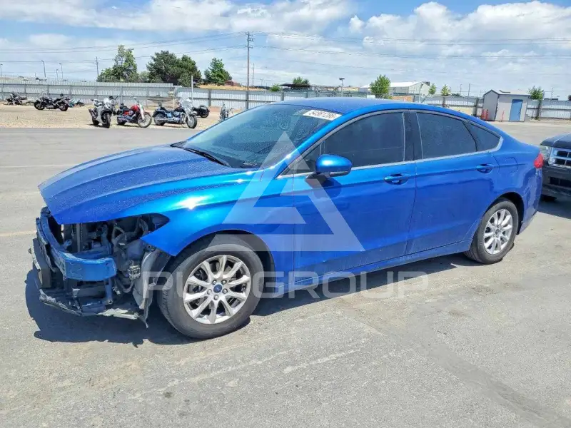 2017 Ford FUSION фото