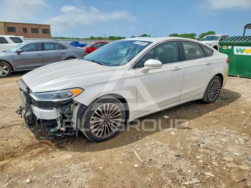 2017 Ford FUSION photo