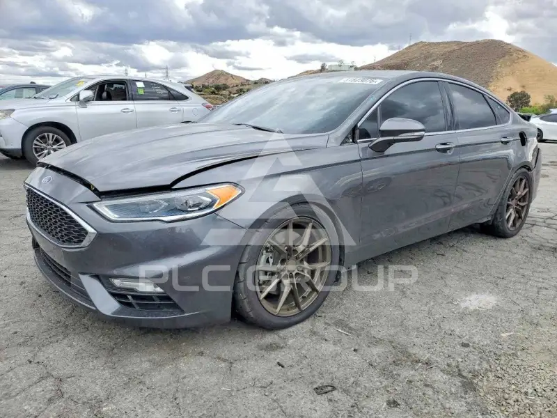 2017 Ford FUSION фото