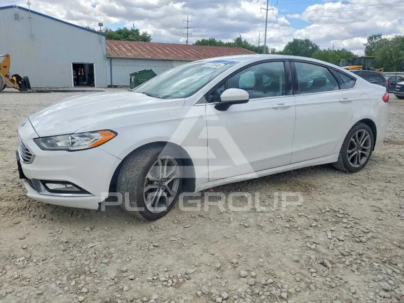2017 Ford FUSION фото