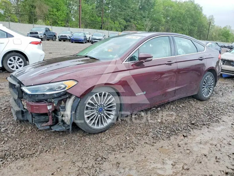 2017 Ford FUSION photo