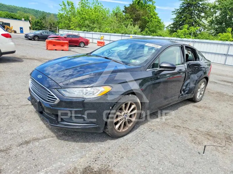 2017 Ford FUSION фото
