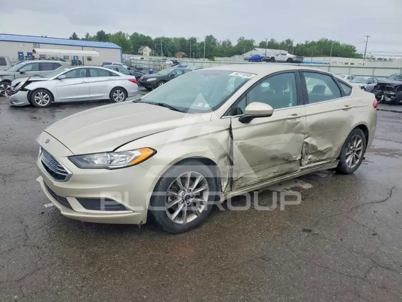 2017 Ford FUSION photo