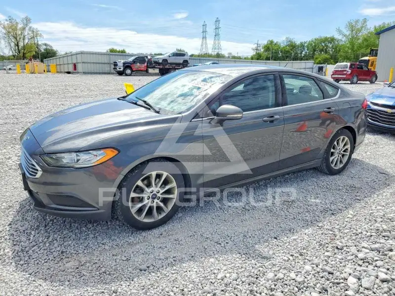 2017 Ford FUSION фото