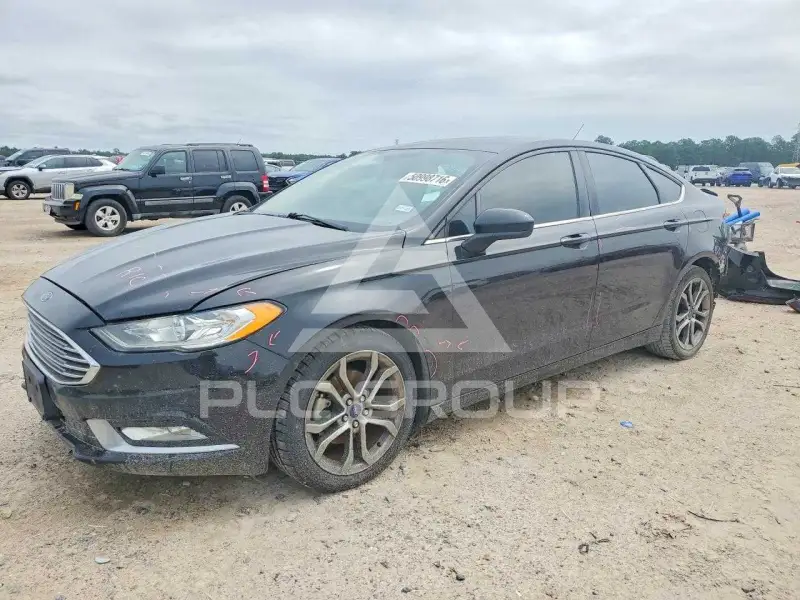 2017 Ford FUSION фото