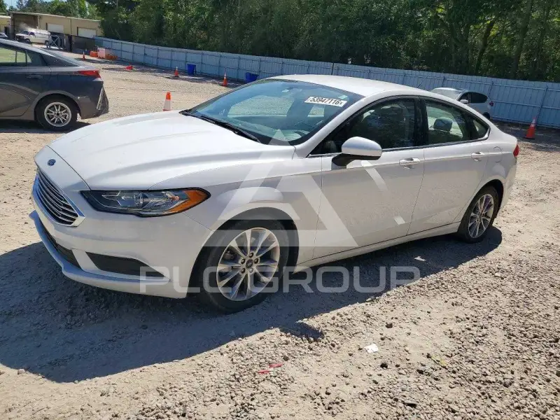 2017 Ford FUSION photo