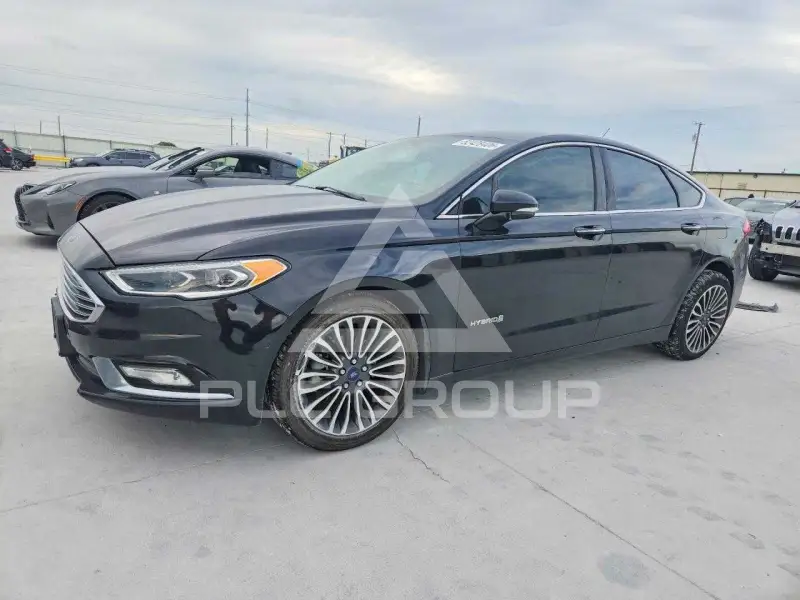2017 Ford FUSION фото
