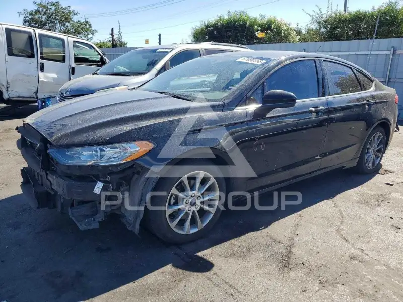 2017 Ford FUSION photo