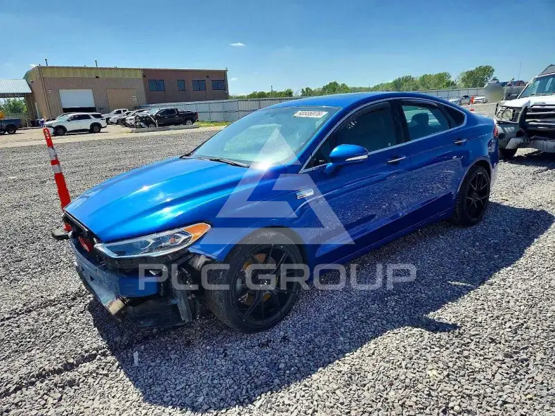 2017 Ford FUSION фото