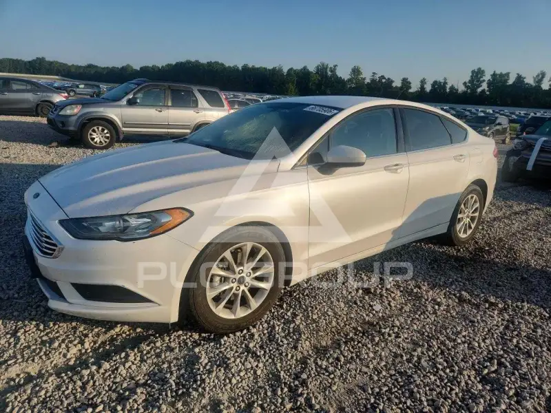 2017 Ford FUSION photo