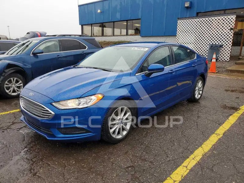 2017 Ford FUSION фото