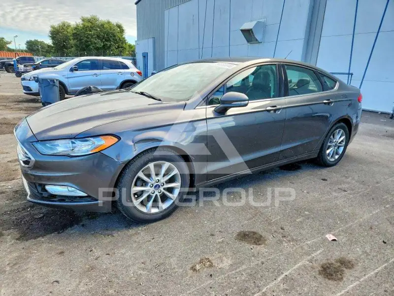 2017 Ford FUSION фото