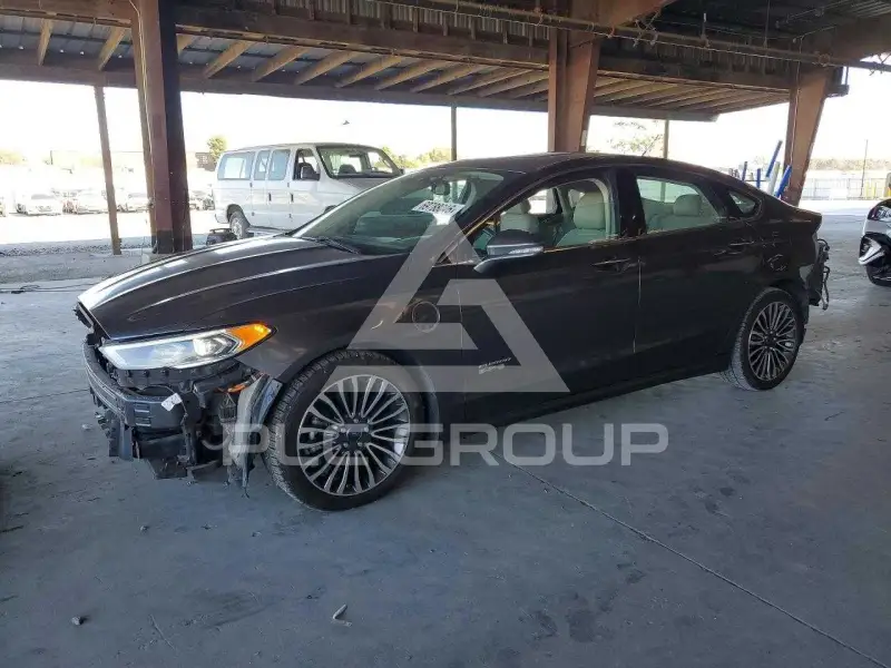 2017 Ford FUSION фото