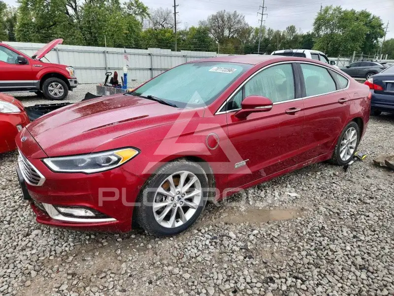 2017 Ford FUSION фото