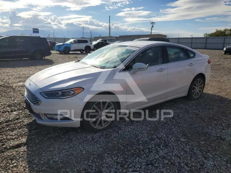 2017 Ford FUSION photo