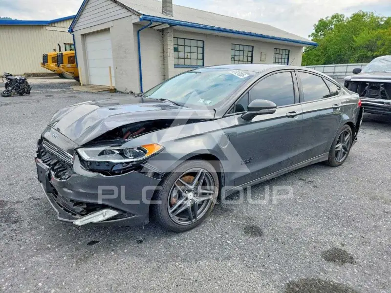 2017 Ford FUSION photo