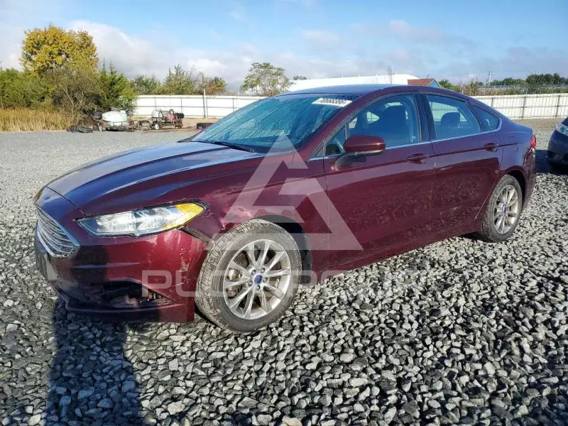 2017 Ford FUSION фото