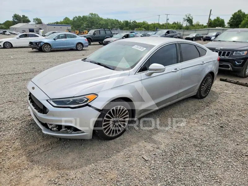 2017 Ford FUSION photo