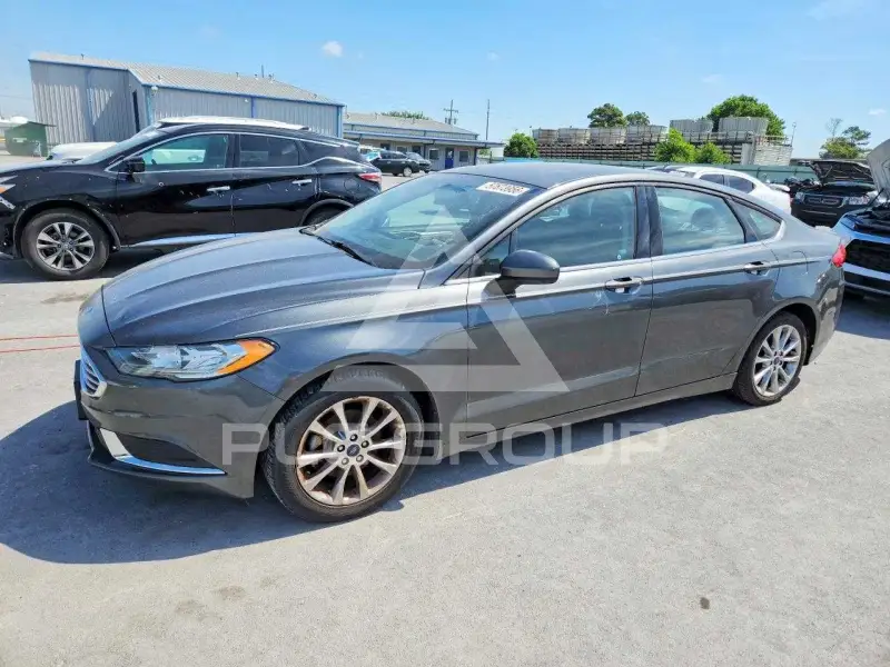2017 Ford FUSION фото