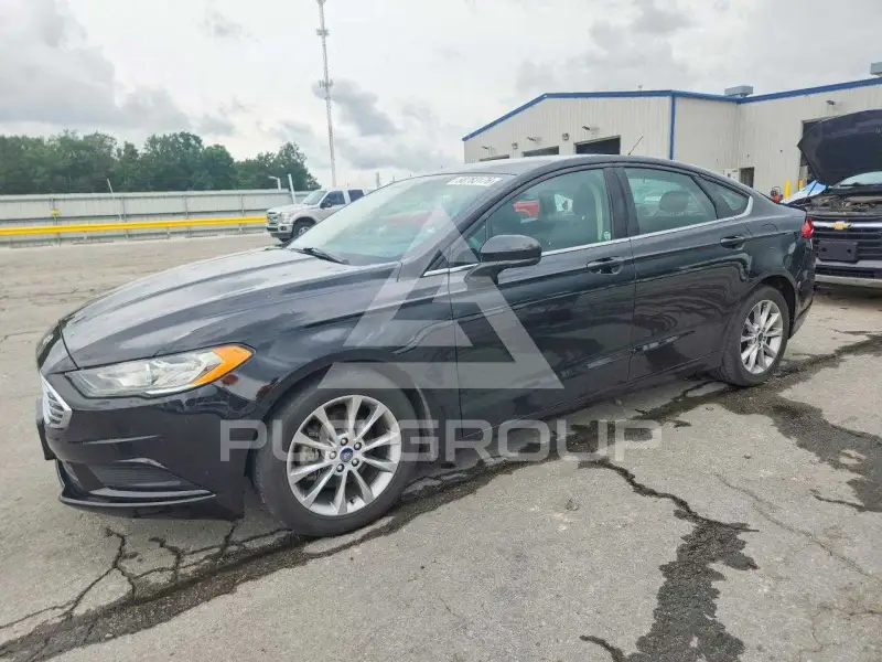 2017 Ford FUSION фото